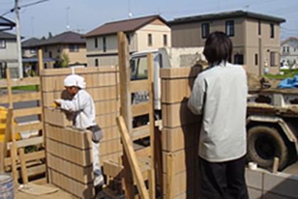 ブロック積み 作業状況